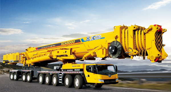 AG8旗舰厅成功研制全球最大吨位、技术含量最高的XCA5000全地面起重机